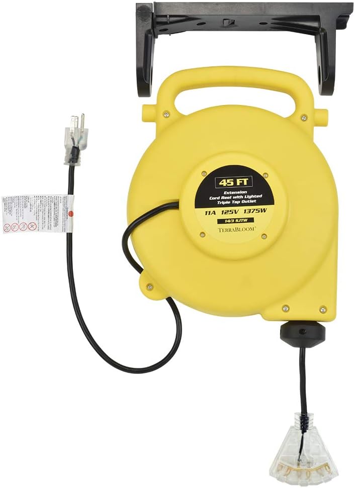 25 Ft 12/3 Retractable Extension Cord Reel with 3 Outlets Y989